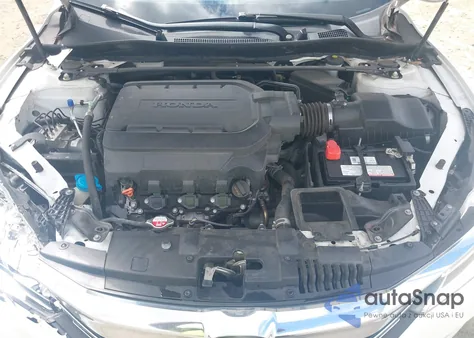 2017 Honda Accord Touring V6 z USA, uszkodzony, nr VIN 1HGCR3F98HA023673